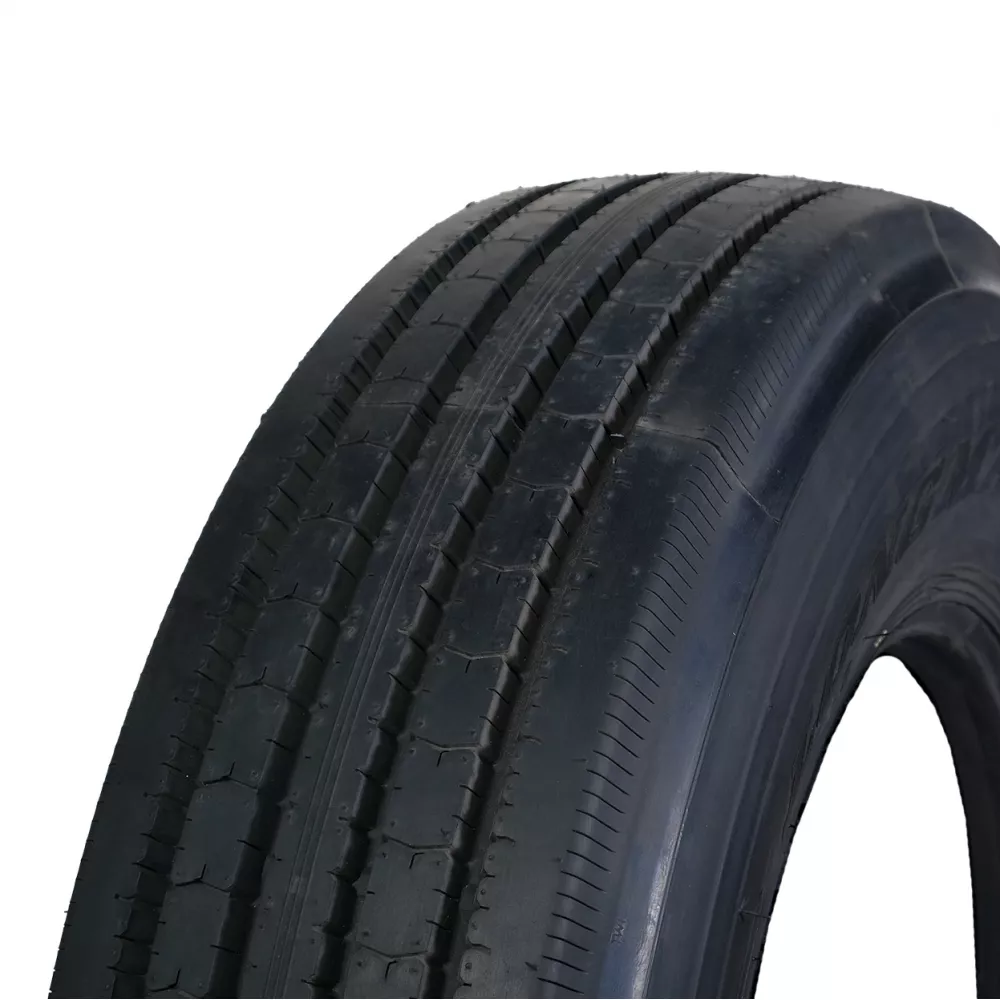 Грузовая шина 295/80 R22,5 Long March LM-216 18PR в Березовском