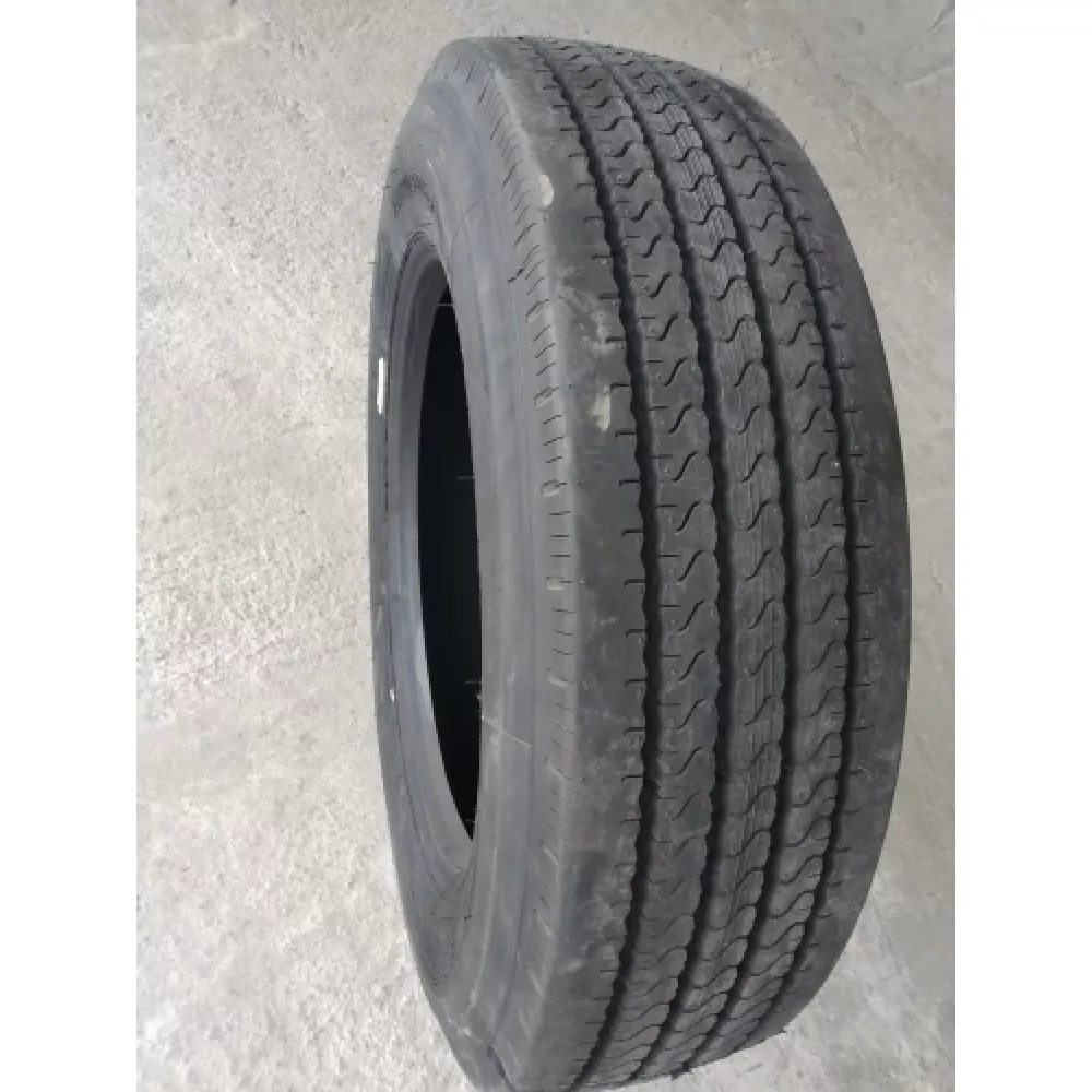 Грузовая шина 255/70 R22,5 Long March LM-120 16PR в Березовском