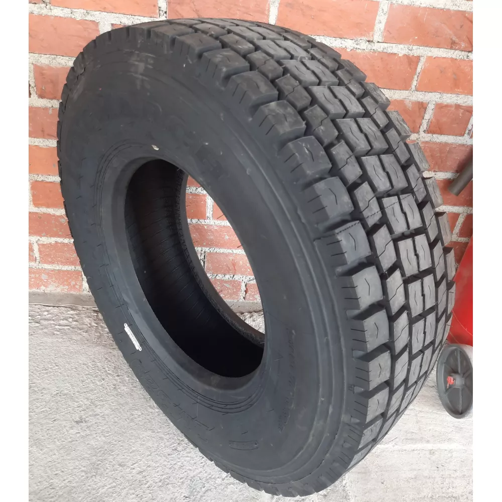 Грузовая шина 305/70 R19,5 Long March LM-329 18PR в Березовском